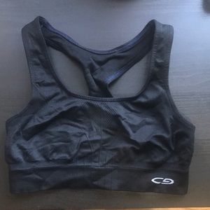 Black sports bra